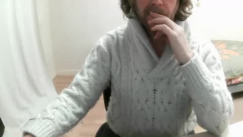 Snapshot of saltimbanquier chatting on February 11, 3:51 pm Saltimbanquier Salt ou Banquier online show from February 11, 3:51 pm