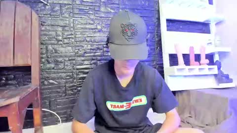 sam__cute online show from February 20, 11:43 pm