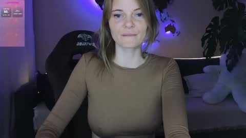 sam_klaus online show from May 30, 8:51 pm