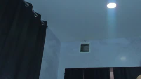 sam_naughty18 online show from June 6, 7:03 am