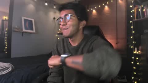 SAMUEL THOMPSON online show from March 6, 4:17 pm