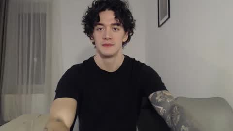 Sam online show from December 22, 1:23 am