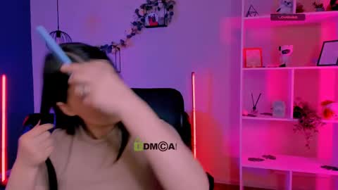 samanta_hotty online show from May 7, 8:43 am