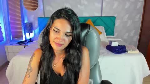 Snapshot of samantha__gomez1 chatting on October 3, 4:26 pm natalia online show from October 3, 4:26 pm