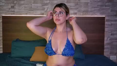 samanthaawellss online show from January 15, 8:06 pm