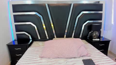 Sweet Samantha   online show from March 8, 3:35 pm