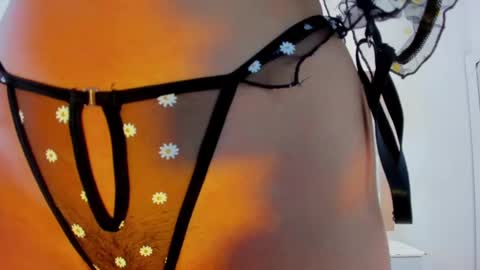 Sweet Samantha   online show from September 18, 8:57 pm