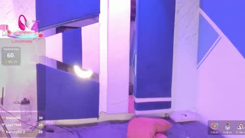 Samantha Ferrer online show from November 15, 6:15 am