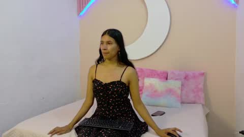 samanthalaurent online show from July 6, 7:49 pm