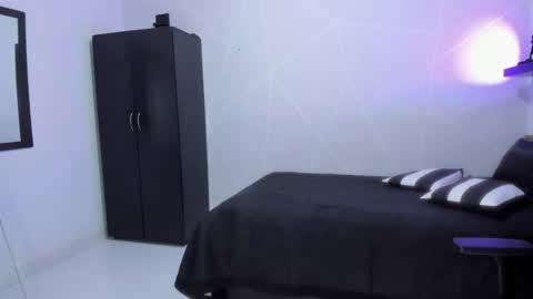 Samantha samy online show from November 3, 11:28 pm