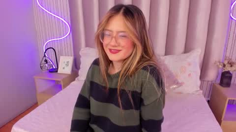 Alejandra  online show from September 26, 12:35 pm