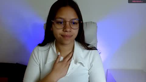 Snapshot of samantharoldan chatting on February 20, 2:13 pm Samantha online show from February 20, 2:13 pm