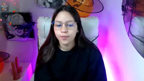 Snapshot of samantharoldan chatting on October 21, 2:32 pm Samantha online show from October 21, 2:32 pm