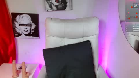 Snapshot of samantharoldan chatting on September 28, 5:33 pm Samantha online show from September 28, 5:33 pm