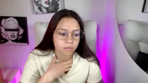 Snapshot of samantharoldan chatting on October 12, 3:48 pm Samantha online show from October 12, 3:48 pm
