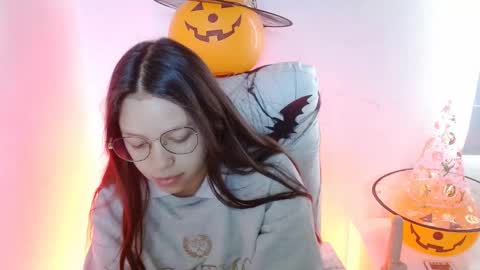 Snapshot of samantharoldan chatting on October 20, 2:22 pm Samantha online show from October 20, 2:22 pm