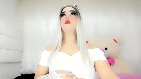 samanthax_xissadora1 online show from February 6, 1:16 am