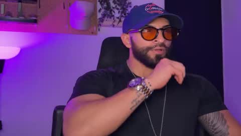 Sam Dornan online show from March 31, 2:34 am