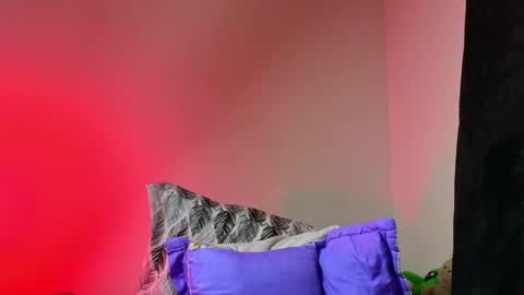 samevansx online show from December 18, 11:44 pm