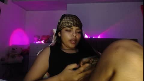 Danna dulce online show from May 6, 1:00 am