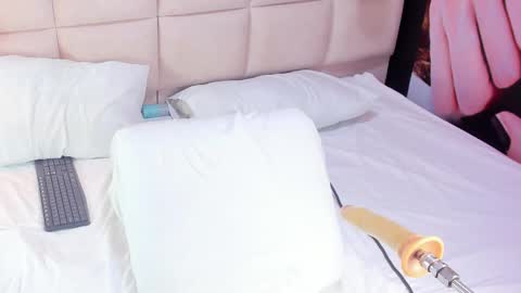 sammy_liz2 online show from March 21, 2:44 pm