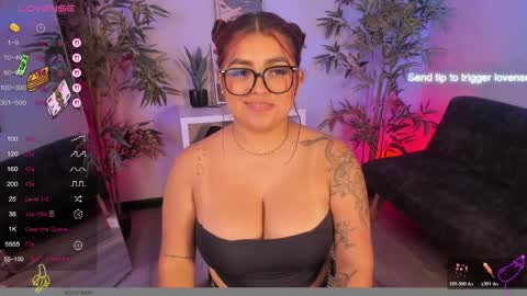 Sammy  online show from April 12, 8:51 am