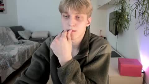 Sam online show from October 2, 9:41 am