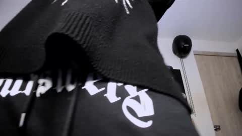   online show from October 16, 6:35 am