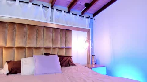 samysharky online show from February 12, 6:39 am