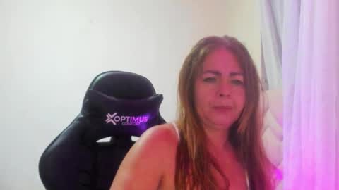 Sanddi  online show from November 14, 1:52 am