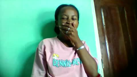 sandra1253099 online show from April 12, 7:45 am