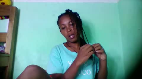 sandra1253099 online show from March 17, 6:18 am