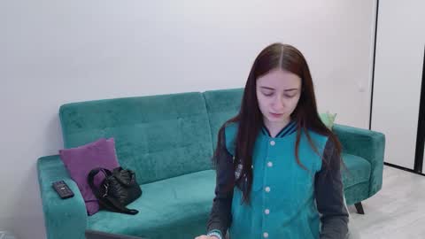 sandra prafer online show from February 3, 4:54 am