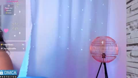 Sandra Rey online show from March 27, 6:31 pm