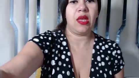 sandraclarkx69 online show from December 2, 12:14 pm