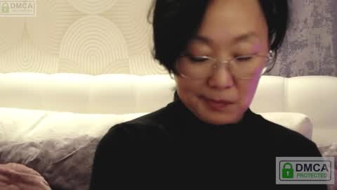 Sandra online show from March 3, 3:43 pm