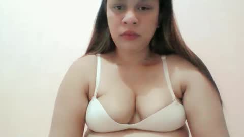 sangrealena4u online show from January 17, 6:39 pm