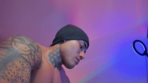 Santi Ferrer online show from December 23, 3:45 am