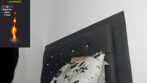 Santibrown online show from April 2, 8:49 pm