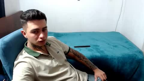 santi_ss online show from October 4, 2:42 am