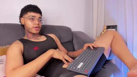 Santiago online show from November 9, 10:34 pm