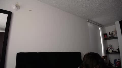 Santii online show from February 6, 7:51 pm