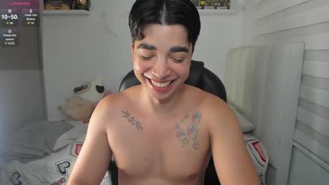 Mr. Santiago online show from May 21, 2:01 pm