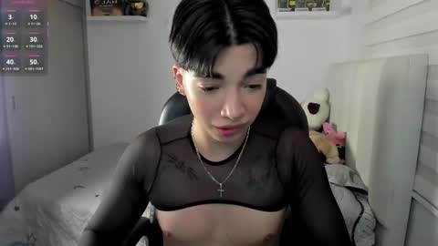 Mr. Santiago online show from December 21, 2:01 pm