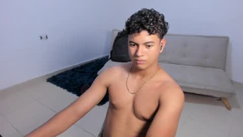 santy_stump online show from April 1, 7:33 pm