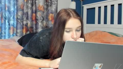 santythousand online show from December 20, 11:28 am