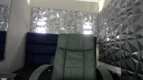 Saphire online show from February 14, 2:31 pm