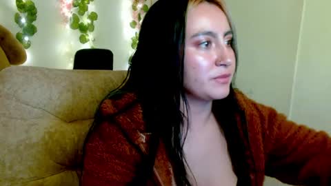 sara961991 online show from May 21, 2:45 pm