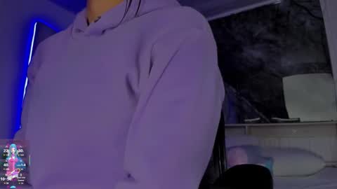 sara allenx online show from January 11, 12:00 pm