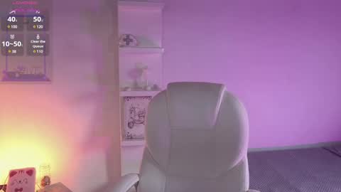 Sara Bryce online show from December 12, 6:53 pm